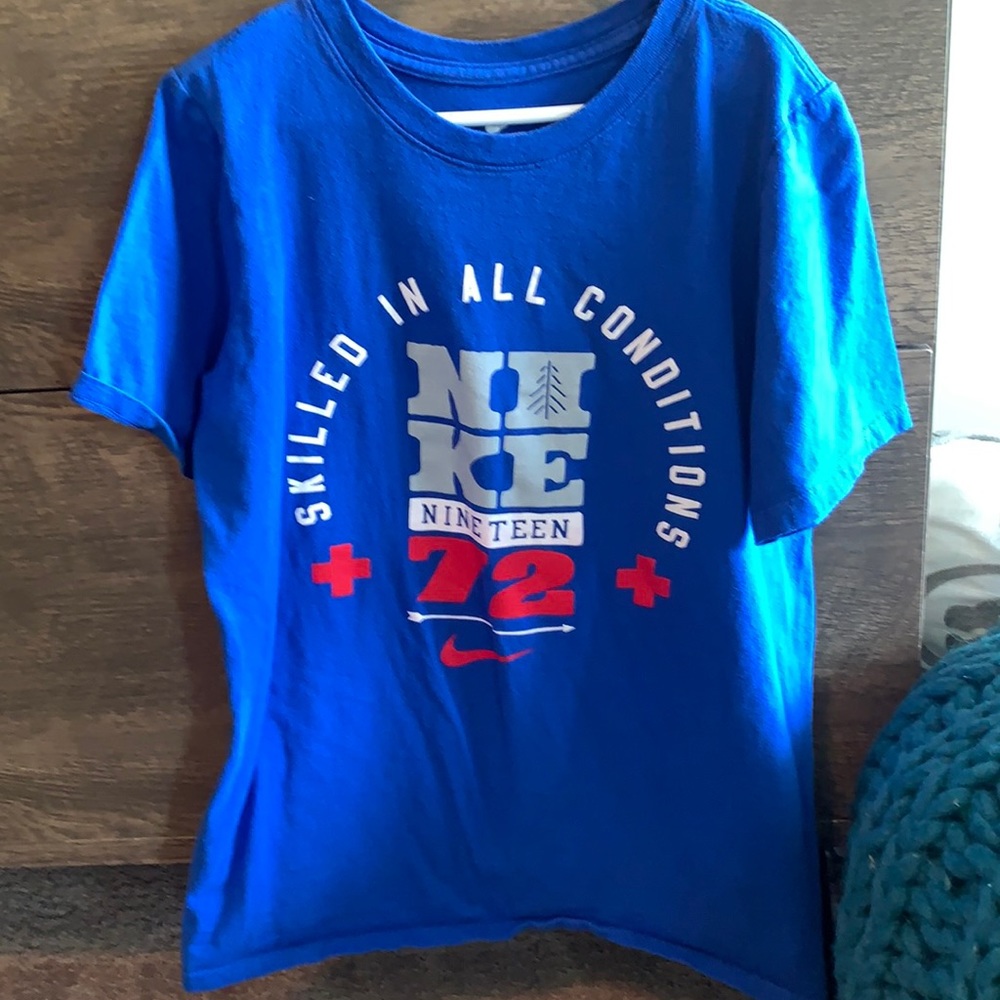 Nike Tee- Boys L